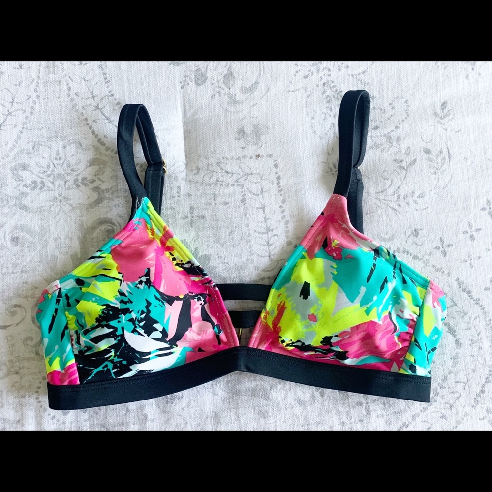 Floral bikini top